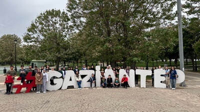 İLÇEMİZDE ‘GEZEREK ÖĞRENİYORUZ PROJESİ’ KAPSAMINDA GAZİANTEP GEZİSİ GERÇEKLEŞTİRİLDİ